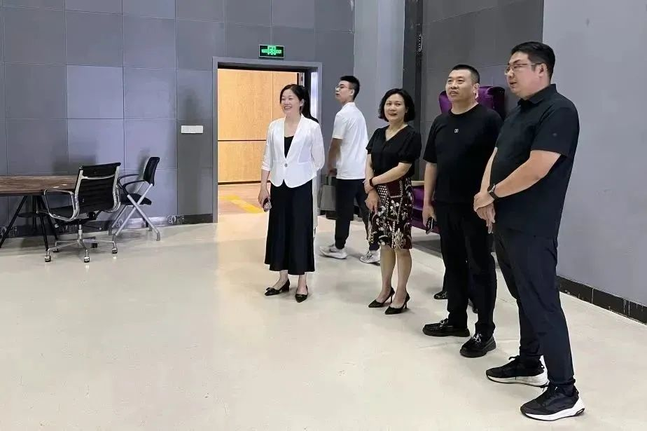 探索创新 共谋发展｜重庆金年会受邀参观重庆广电集团重视传媒基地